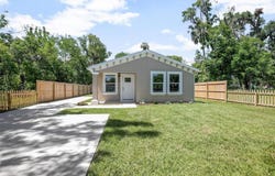 429 W CAROLINA AVENUE, DELAND, FL 32720