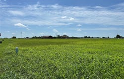 8th, McLoud, OK 74851