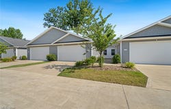 118 Fallen Oak Lane, Elyria, OH 44035