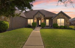 123 Claremont Drive, Ovilla, TX 75154