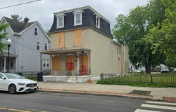 412 MARKET STREET, GLOUCESTER CITY, NJ 08030