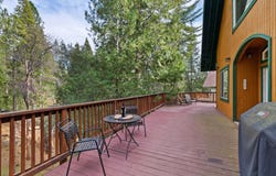 20015 Pine Mountain Drive, Groveland, CA 95321
