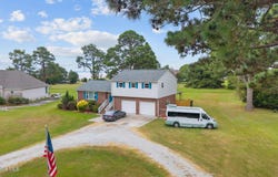 5302 Bogue Drive, Oriental, NC 28571