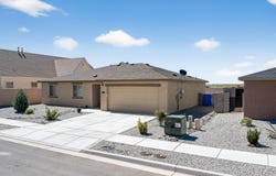2401 DESI Loop, Belen, NM 87002