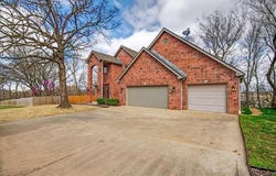 618 Kenwood Drive, Bartlesville, OK 74006