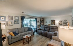 610 8TH AVE, Sweet Home, OR 97386