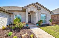 18332 Autumn Grove Drive, Edmond, OK 73012