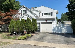 350 S 2nd Street, Lewiston, NY 14092