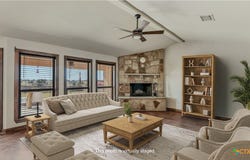 165 Lakeview Circle, La Vernia, TX 78121