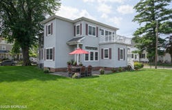 41 Cedar Street, Keyport, NJ 07735