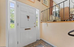 179 N Middaugh St, Somerville Boro, NJ 08876-1441