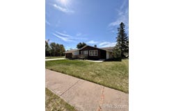 780 White Avenue, Ishpeming, MI 49849