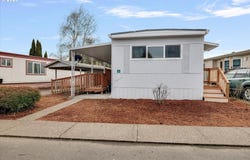 570 N 10TH AVE, Cornelius, OR 97113