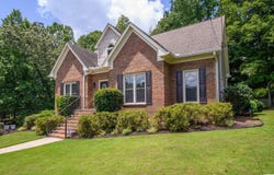 2084 CROSSCREST DRIVE, HOOVER, AL 35244