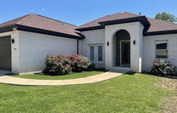 8001 Kanis Pines Drive, Little Rock, AR 72204
