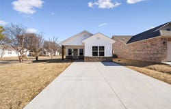 920 N 13th, Fort Smith, AR 72901