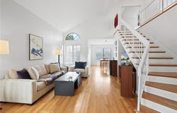 3956 Lost Springs Drive, Calabasas, CA 91301