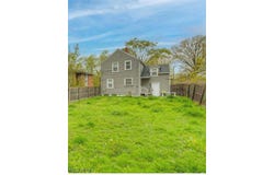 480 10th Street, Elyria, OH 44035