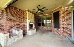 1801 Chuckwagon Drive, Midlothian, TX 76065