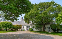 17 Indian Trail, Osterville, MA 02655