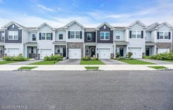 55 Peregrine Way, Burlington, NJ 08016