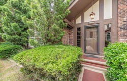 305 Warbler Drive, Bedford, TX 76021