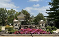 740 Stonebluff Court, Chesterfield, MO 63005