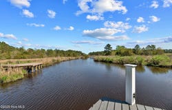 2180 Nc 304 Highway, Bayboro, NC 28515