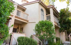 684 Sutton Crest Trail, Oak Park, CA 91377
