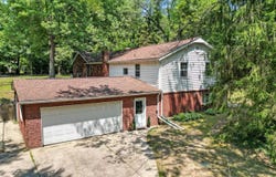 9832 Stadium Drive, Kalamazoo, MI 49009