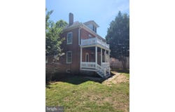 328 N BRADFORD STREET, DOVER, DE 19904