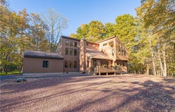 10 Ace Lane, EAST STROUDSBURG, PA 18301