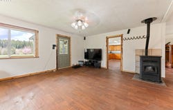 22816 S BONNEY RD, Colton, OR 97017