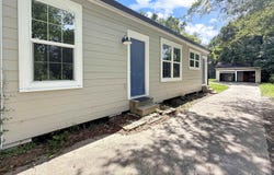 975 W Lucas, Beaumont, TX 77706