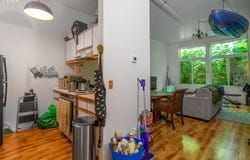 1910 SW 18TH AVE, Portland, OR 97201