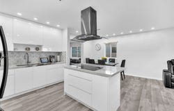 380 W 30th St, Hialeah, FL 33012