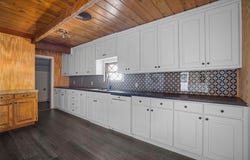 108 Hilltop Drive, Grandview, TX 76050