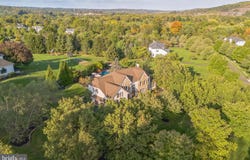 55 WOODSIDE LANE, NEW HOPE, PA 18938