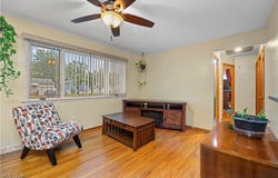923 Sherwood Drive, Elyria, OH 44035