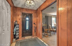 459 Mcarthur Circle, Bristol, VA 24201
