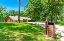 1022 Timberline Rd, Moberly, MO 65270