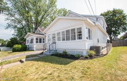 1628 Hawthorne Street, Schenectady, NY 12303