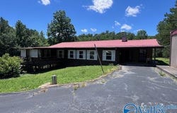 164 Ezra Dixon Drive, Haleyville, AL 35565