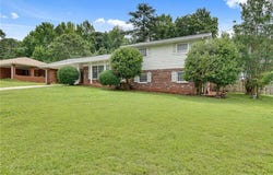 5440 Huron Drive, Lake City, GA 30260
