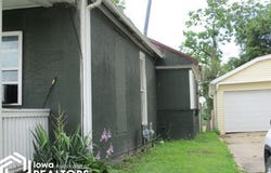 717 E State, Centerville, IA 52544