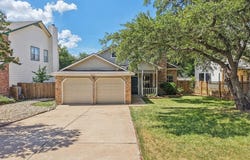 8204 Cahill DR, Austin, TX 78729