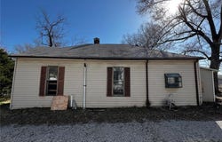 2927 Mayfield Avenue, Alton, IL 62002