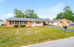 1294 Smith Street, Turbeville, SC 29162