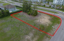 801 SW 2nd Terrace, Cape Coral, FL 33991