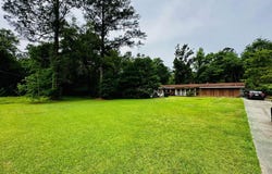 55 Oak Crest Dr., Laurel, MS 39440